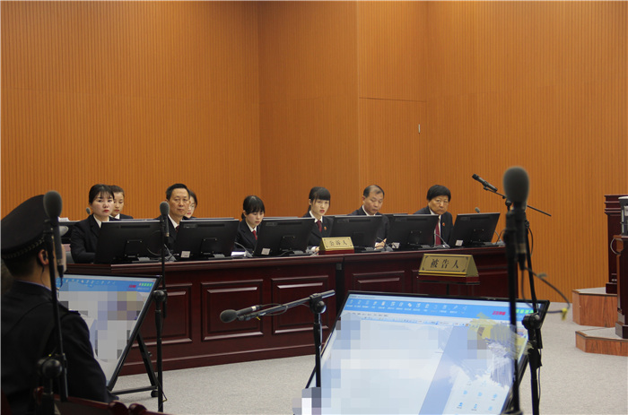 我市公开开庭审理黄某民等22人涉黑社会性质犯罪一案我市公开开庭审理黄某民等22人涉黑社会性质犯罪一案1..jpg