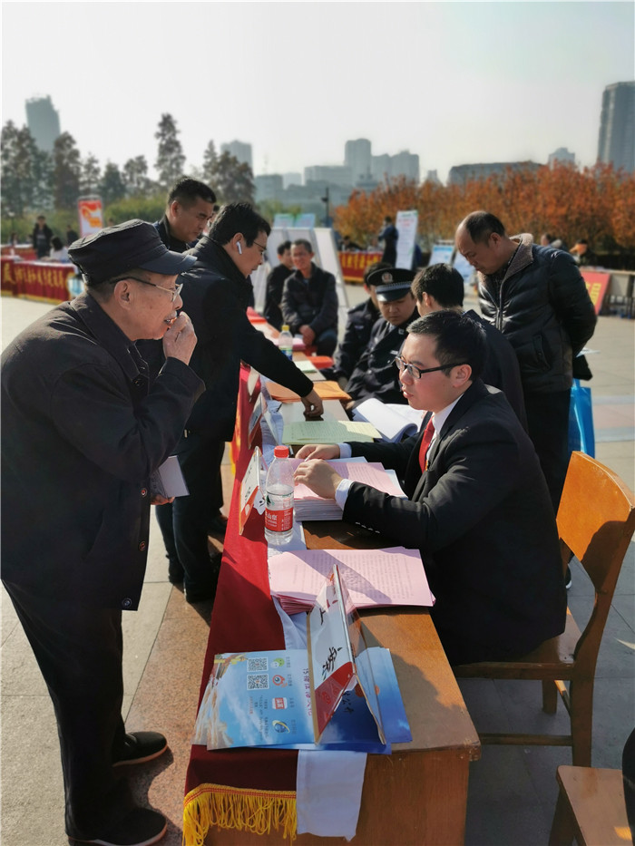 群众咨询一.jpg