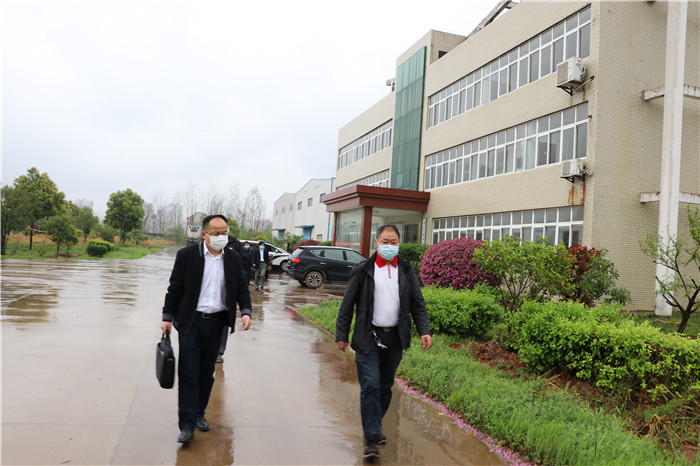 “双千”服务助力企业转型升级 (2).jpg
