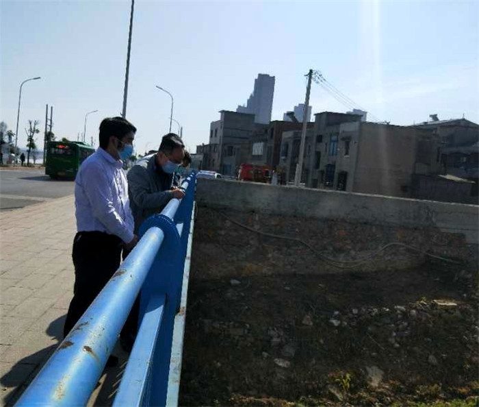 市法院集中治理海螺山港河道污染源(2).jpg