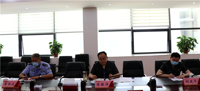 省高院法警总队总队长余劲海到大冶法院调研指导“六专四室”建设工作(5).jpg