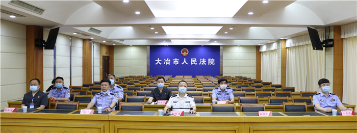 省高院法警总队总队长余劲海到大冶法院调研指导“六专四室”建设工作(9).jpg
