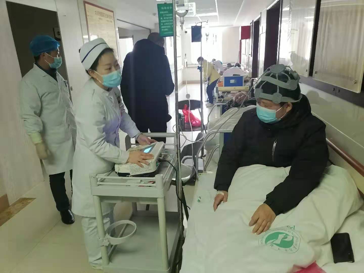 王润家：心系百姓彰显为民情怀(2).jpg