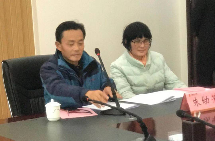 12月30日，黄石中院党组书记、院长王功荣在大冶法院召开座谈会，征求代表委员对法院工作的意见建议。全国人大代表王能干，湖北省人大代表王有文，黄石市人大代表江龙平、乔永红、胡卫东、王洪兵、刘菲、吴清华、黄石政协委员张平、朱幼芳等出席会议。 (9).jpg