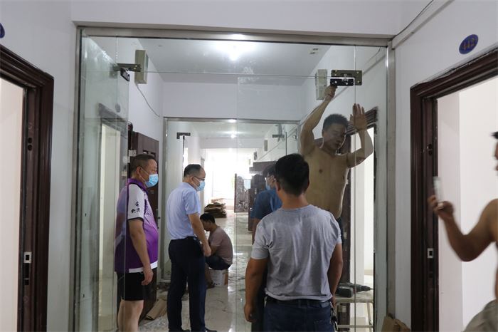 大冶法院96小时督导建成大冶最大的集中隔离点(2).jpg 大冶法院96小时督导建成大冶最大的集中隔离点(2).jpg